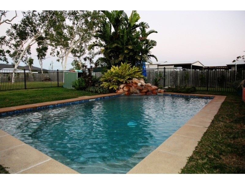 21 Tennessee Way, Kelso QLD 4815