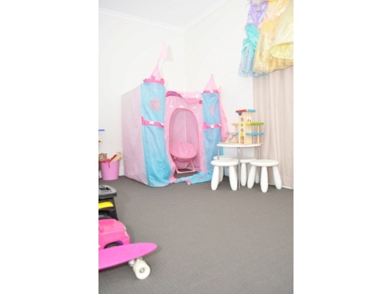 617 Ross River Road, Kirwan QLD 4817