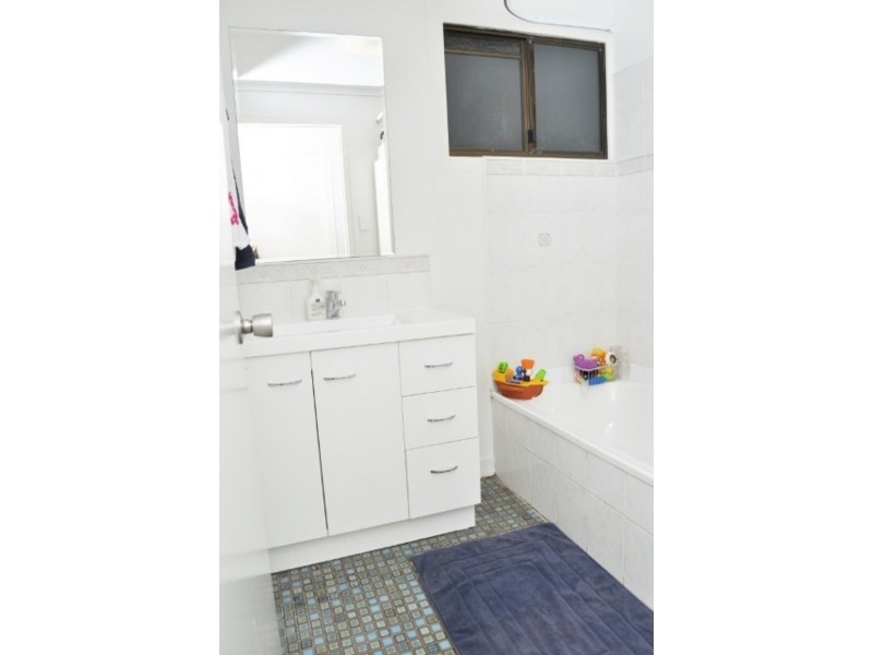 617 Ross River Road, Kirwan QLD 4817