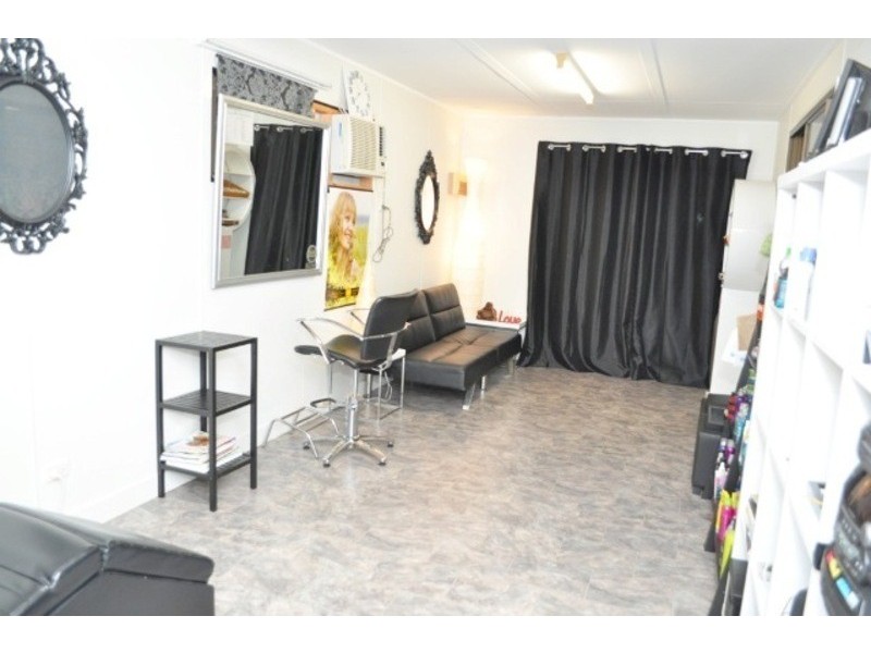 617 Ross River Road, Kirwan QLD 4817