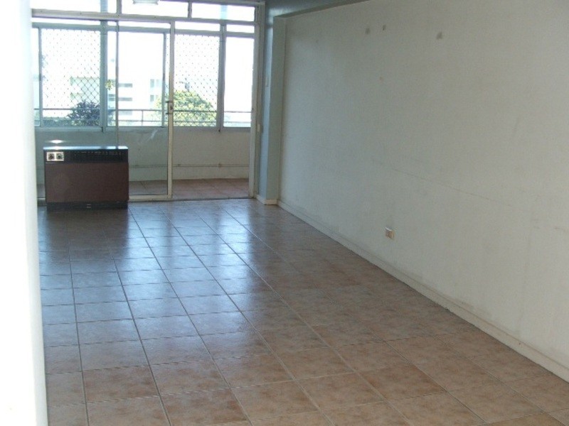 2/23A Cleveland Terrace, North Ward QLD 4810