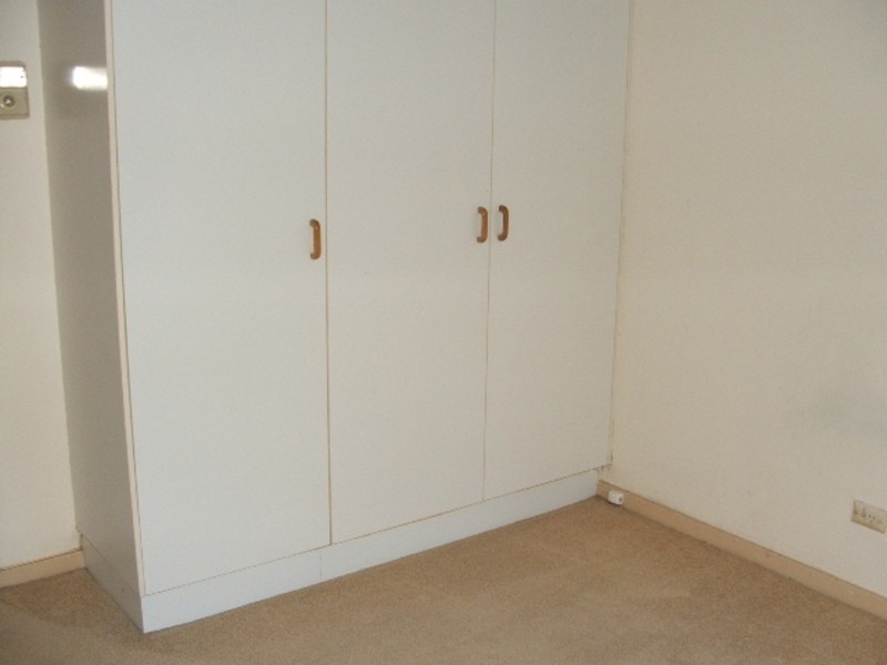 2/23A Cleveland Terrace, North Ward QLD 4810