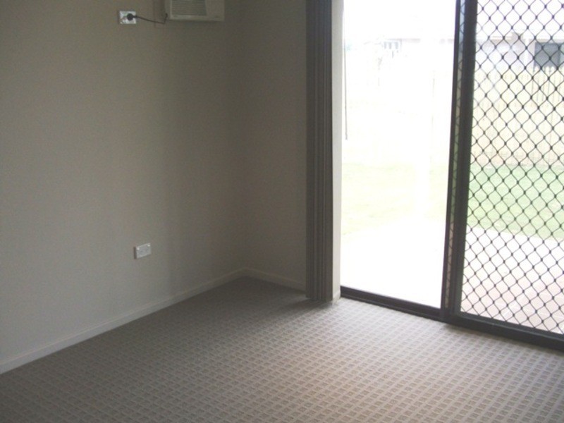 22 Wexford Crescent, Mount Low QLD 4818