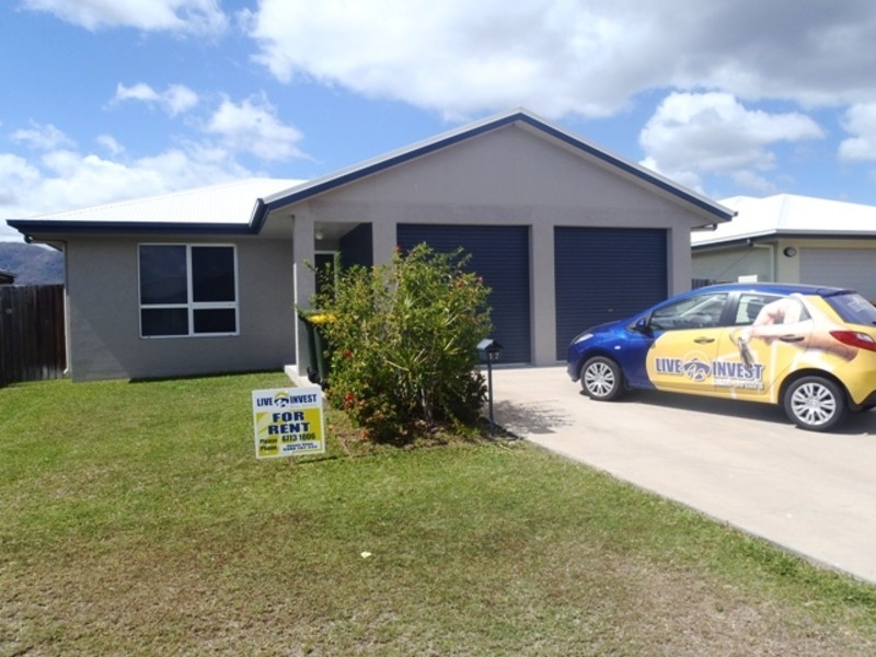 17 Bluewren Drive, Kelso QLD 4815