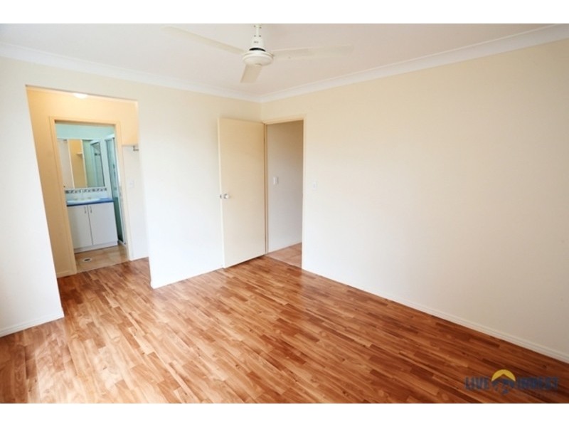 8 Pinnata Place, Kirwan QLD 4817