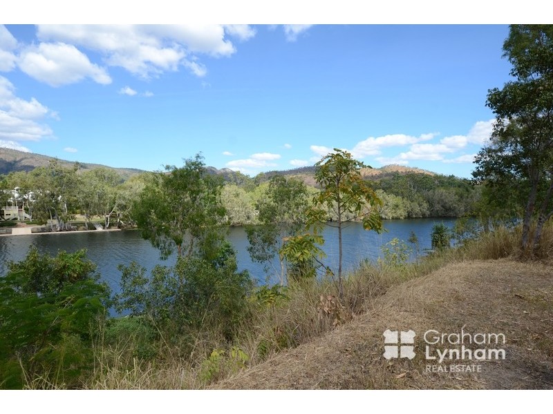 15 Victor Street, Cranbrook QLD 4814