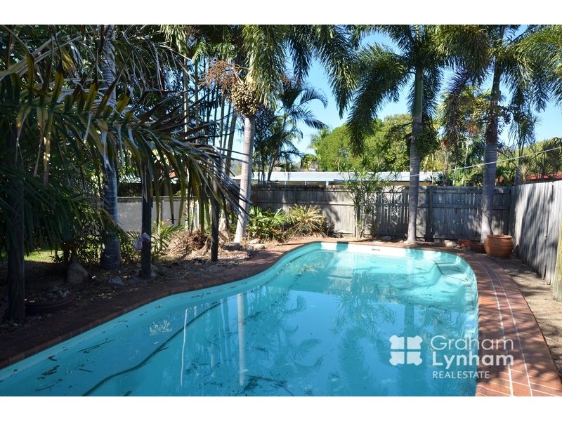 15 Victor Street, Cranbrook QLD 4814