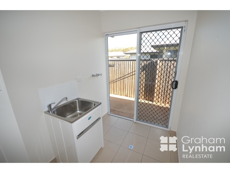 Bushland Beach QLD 4818