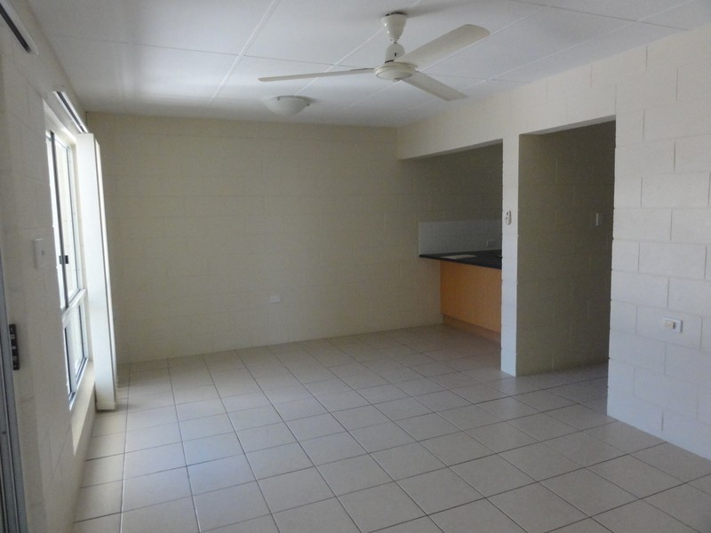 5/39 Armstrong, Hermit Park QLD 4812