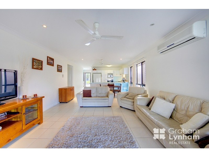 8 Laurie Motti Parade, Kirwan QLD 4817