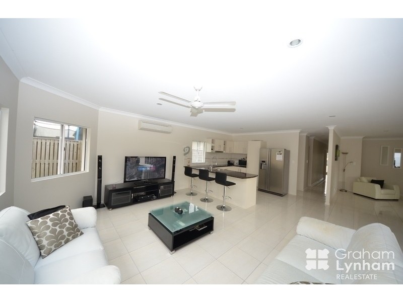 Bushland Beach QLD 4818