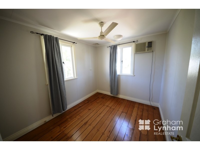 93 Perkins Street, South Townsville QLD 4810