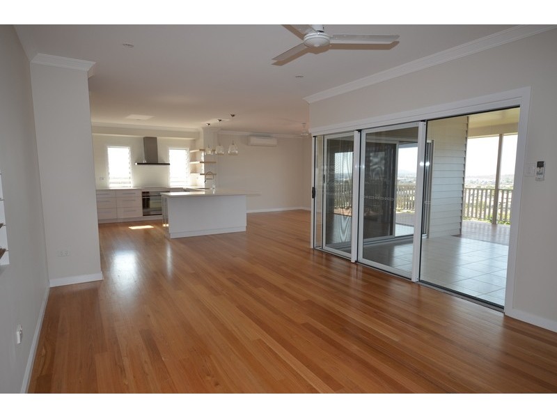 6  Kallanda Street, Mount Louisa QLD 4814