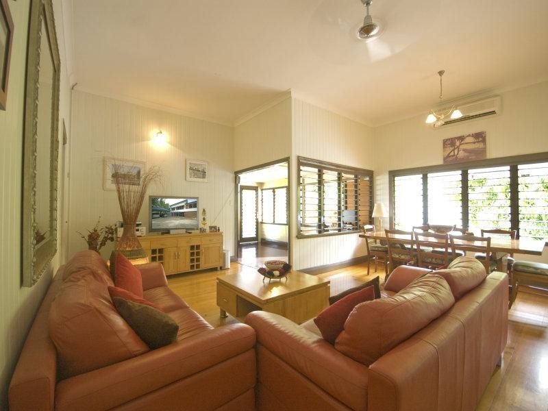 5 Gilbert Crescent, North Ward QLD 4810