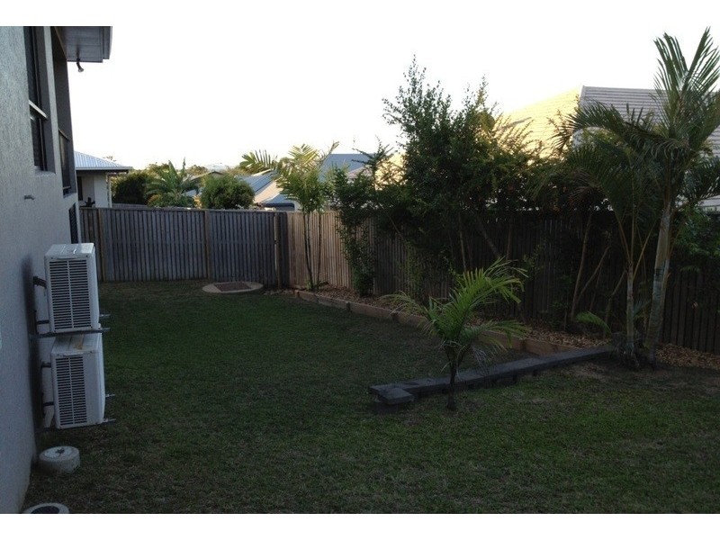 7 Platypus Street, Bushland Beach QLD 4818