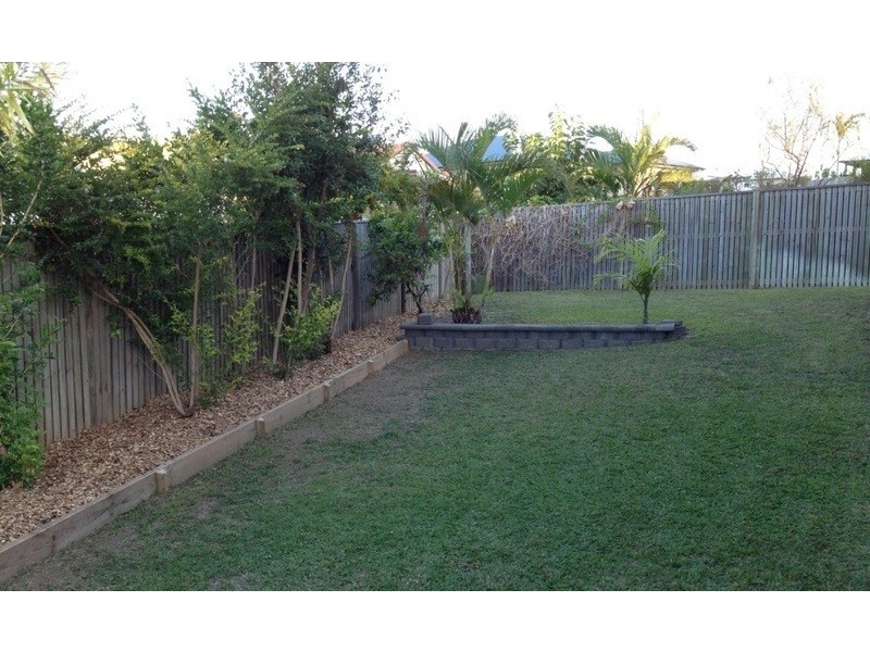 7 Platypus Street, Bushland Beach QLD 4818