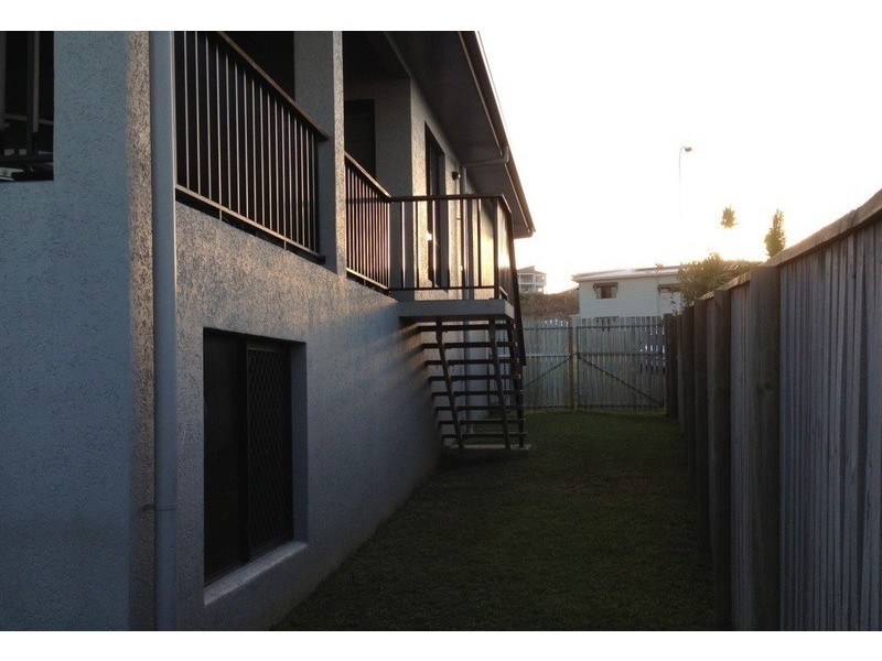 7 Platypus Street, Bushland Beach QLD 4818