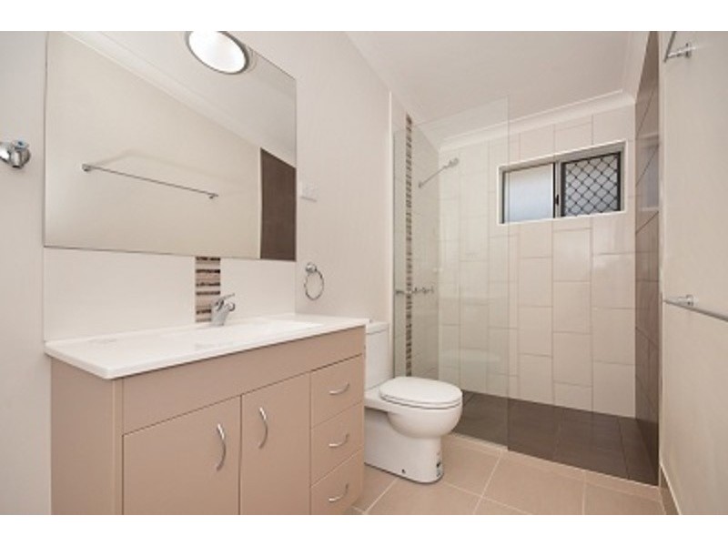 3/9 Halloran Street, Hermit Park QLD 4812