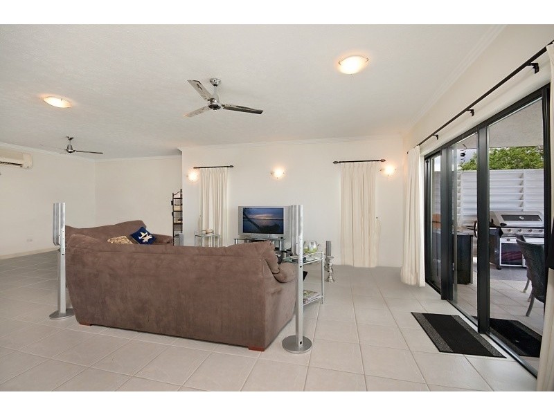 206/9 Anthony Street, South Townsville QLD 4810