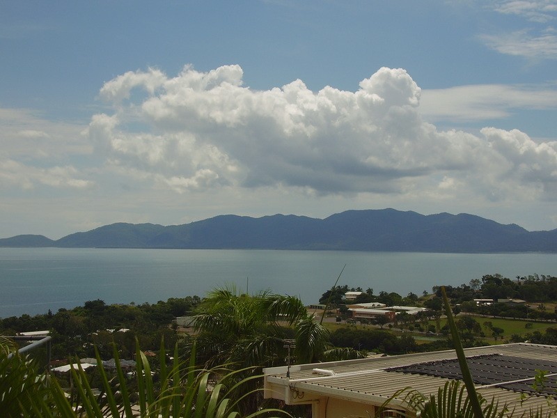 25 Yarrawonga Drive, Castle Hill QLD 4810