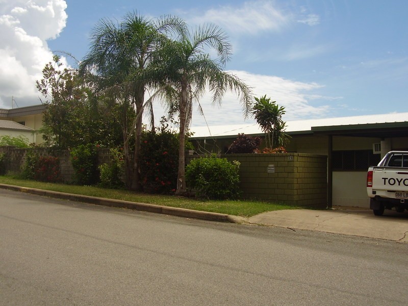 25 Yarrawonga Drive, Castle Hill QLD 4810