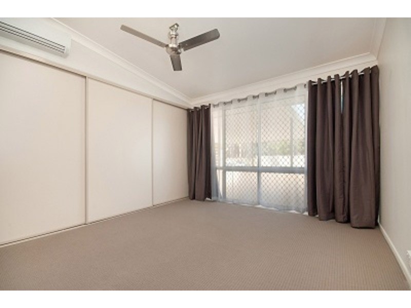 3/9 Halloran Street, Hermit Park QLD 4812