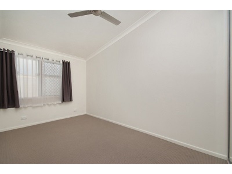 3/9 Halloran Street, Hermit Park QLD 4812