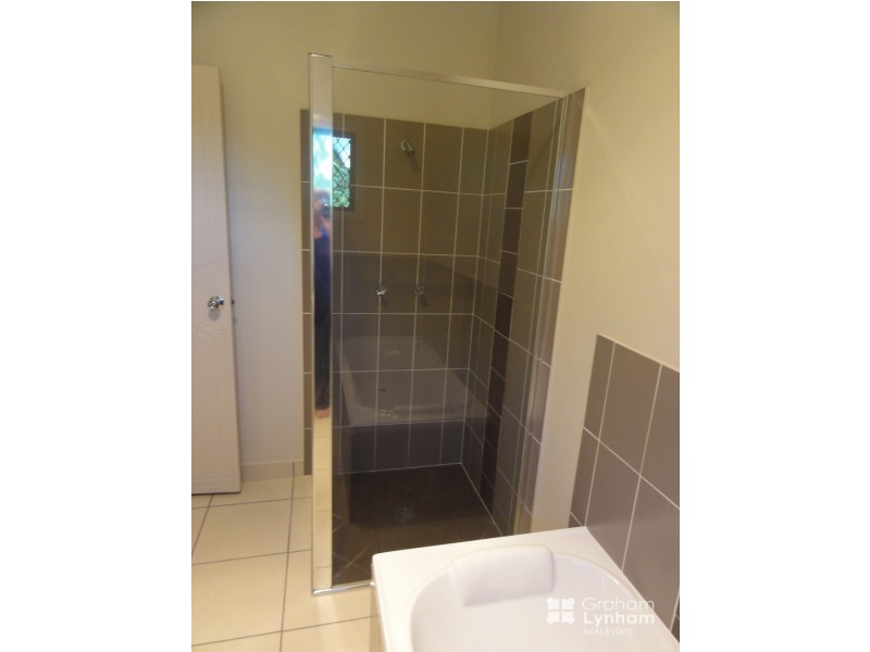 Bushland Beach QLD 4818