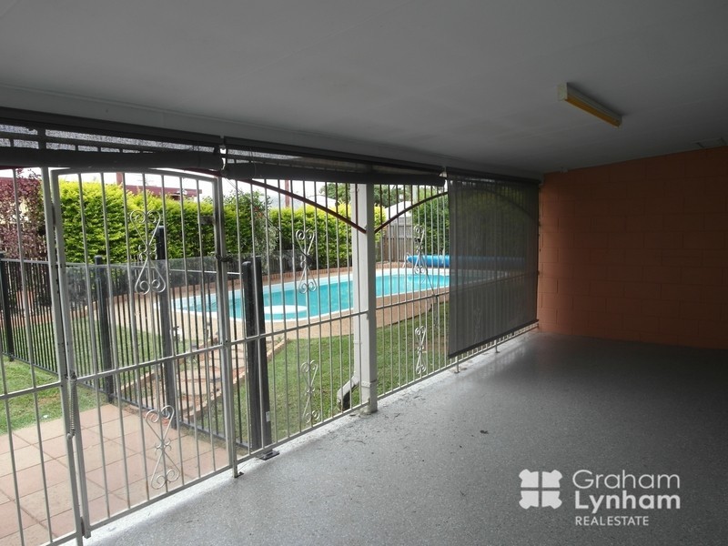 203 Pinnacle Drive, Rasmussen QLD 4815