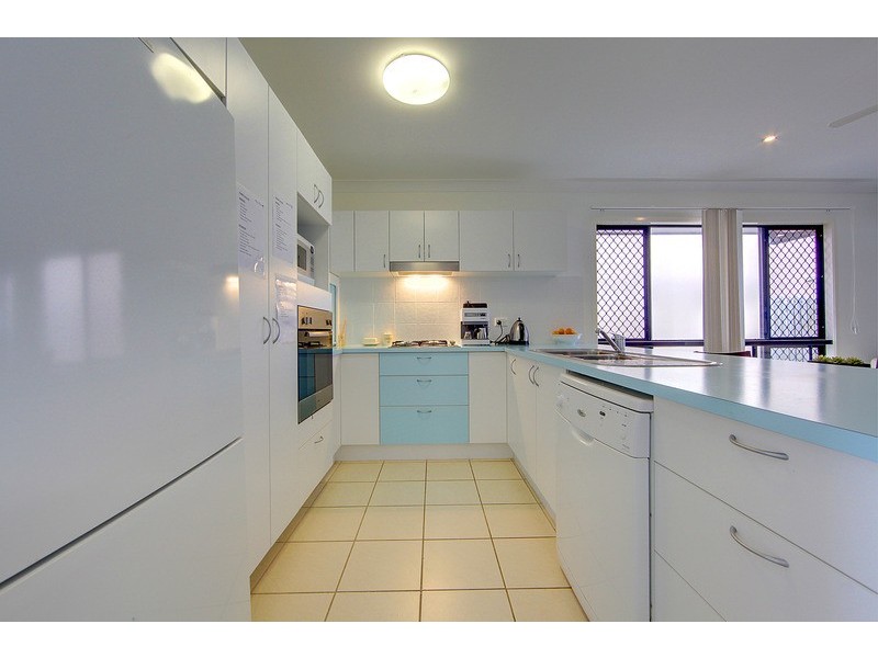 8 Laurie Mottie Parade, Kirwan QLD 4817