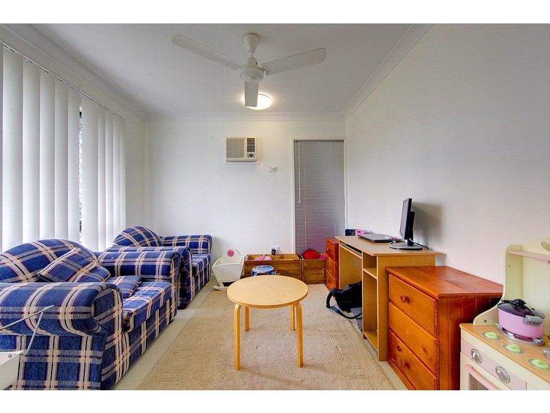 8 Laurie Mottie Parade, Kirwan QLD 4817