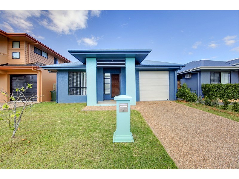8 Laurie Mottie Parade, Kirwan QLD 4817