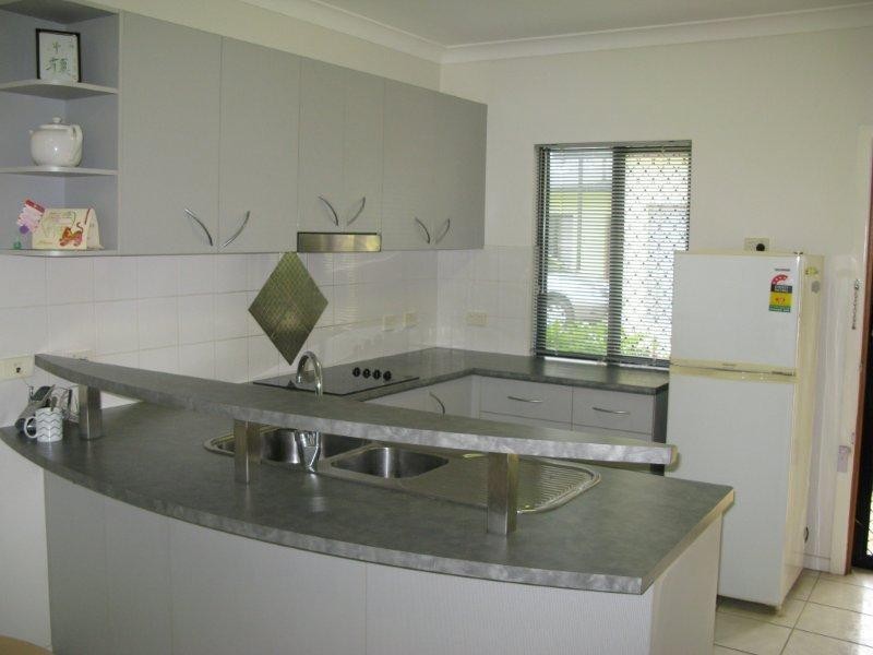 2/42 Patrick Street, Aitkenvale QLD 4814