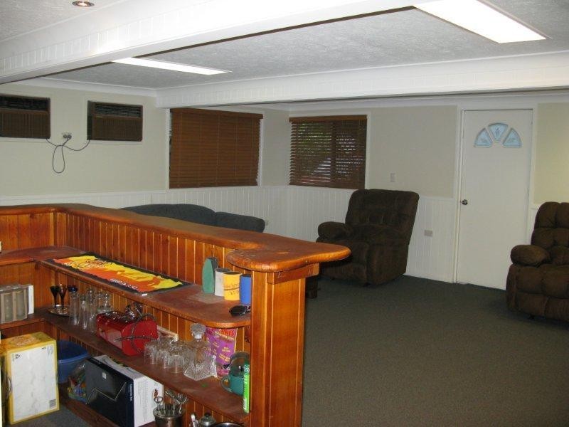 52 Coates Street, Mount Louisa QLD 4814