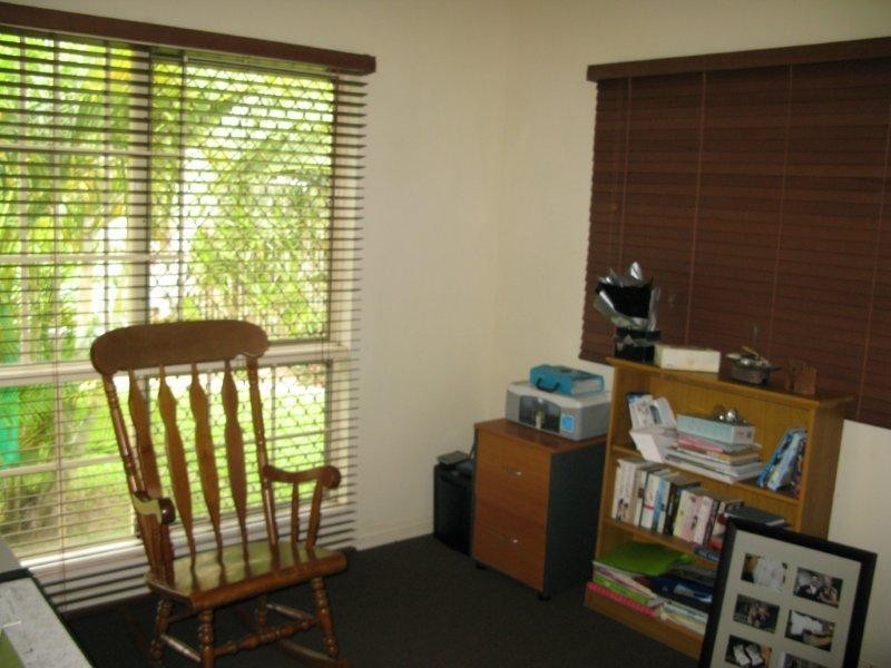 1 Raven Court, Kelso QLD 4815