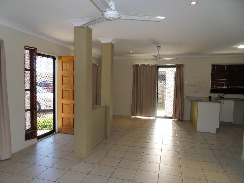 17 Kempton Chase, Burdell QLD 4818