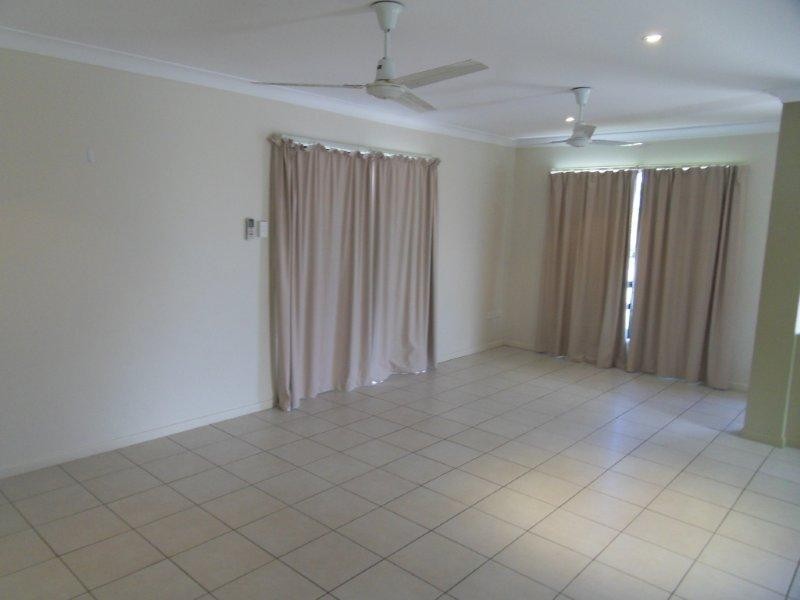 17 Kempton Chase, Burdell QLD 4818
