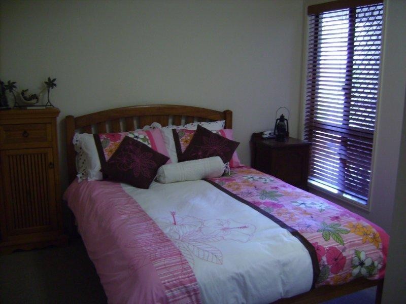 67 Bamboo Crescent, Mount Louisa QLD 4814