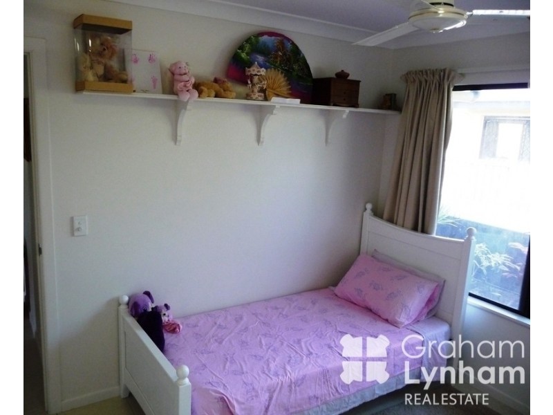 Bushland Beach QLD 4818