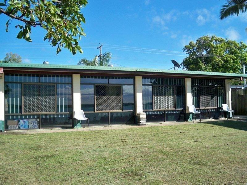 40 John Dory Street, Taylors Beach QLD 4850