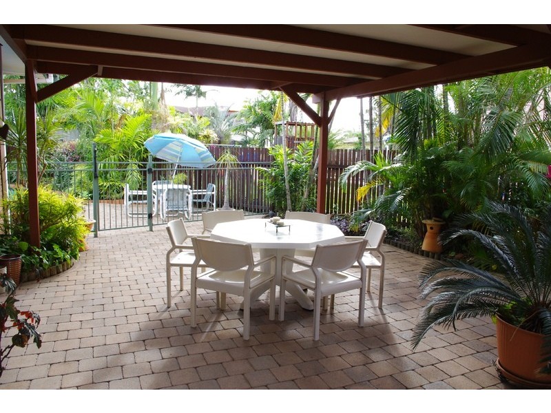 33 Serrano Crescent, Cranbrook QLD 4814