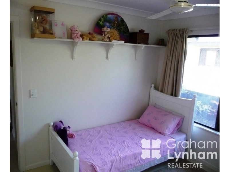 Bushland Beach QLD 4818