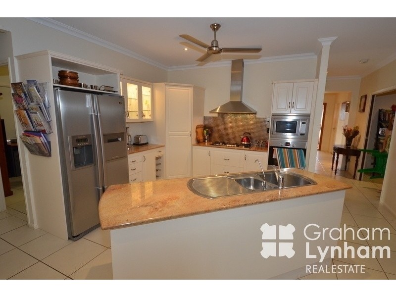 41 Sheerwater Parade, Douglas QLD 4814