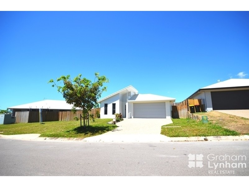 Bushland Beach QLD 4818