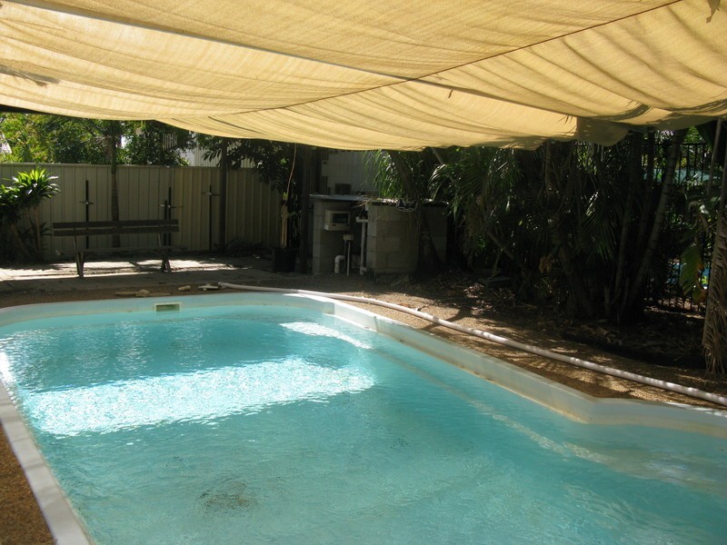 26 Coral Street, Saunders Beach QLD 4818