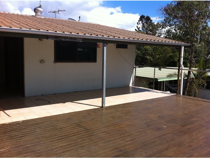 26 Coral Street, Saunders Beach QLD 4818