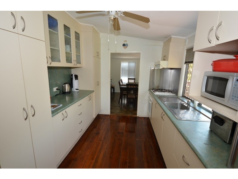 45 Tenth Avenue, Railway Estate QLD 4810