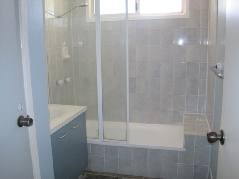 13 Roma, Kelso QLD 4815