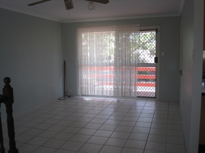 13 Roma, Kelso QLD 4815