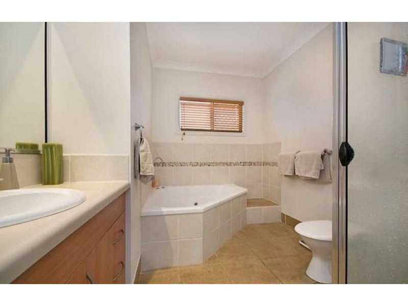 13 Michelia Close, Kirwan QLD 4817